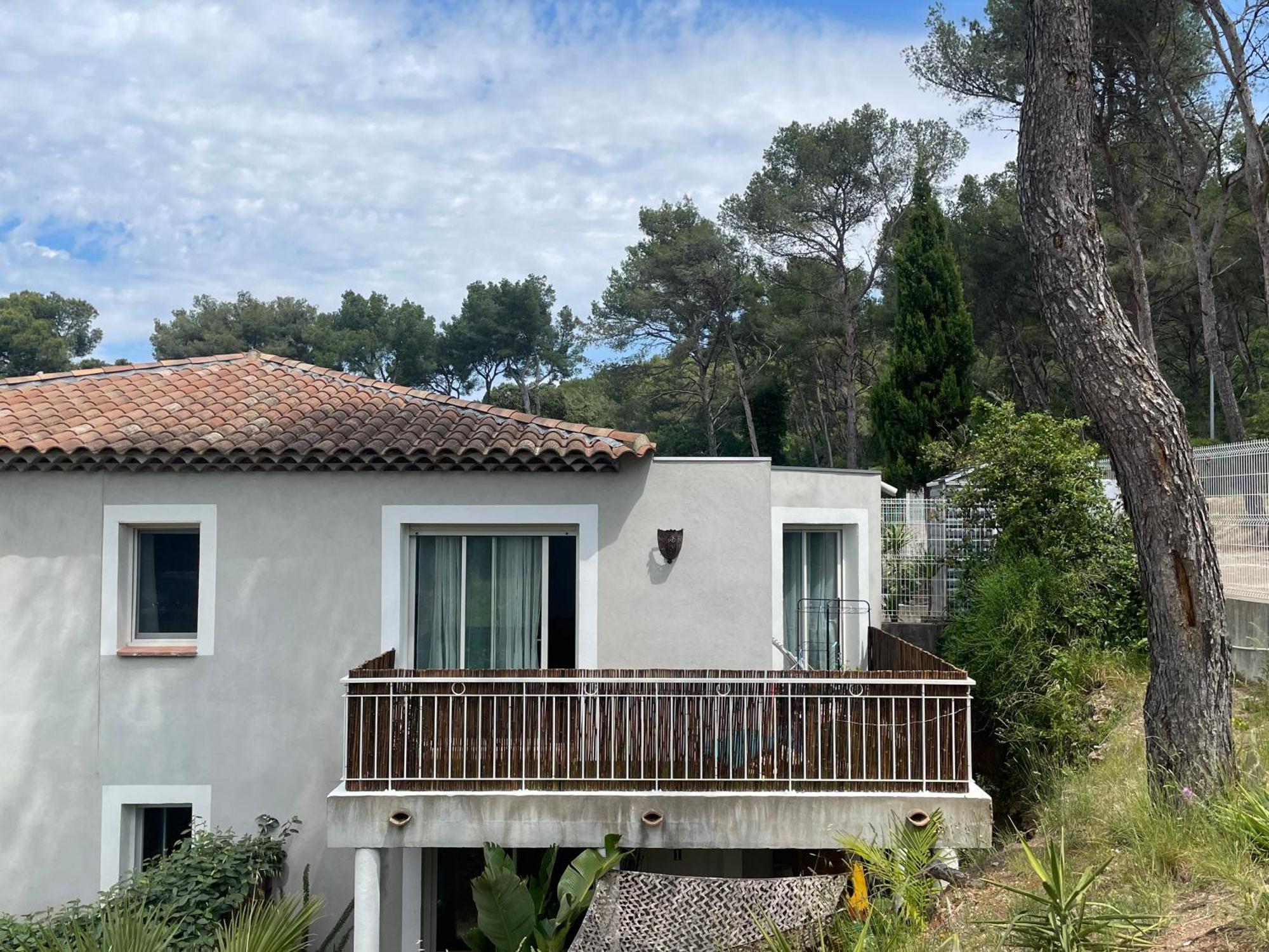 Appartement Proche Des Plages Carqueiranne Exterior foto